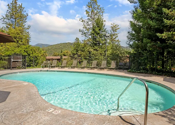 Kid friendly hotel Best Western Plus Yosemite Gateway Inn